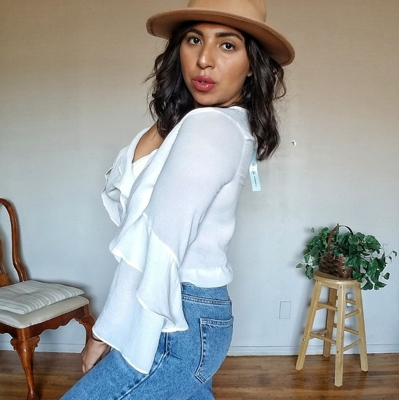 INGRID WHITE RUFFLE SLEEVE TOP - Picture 2 of 5